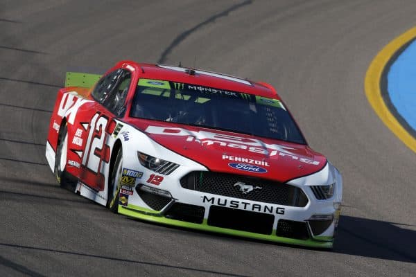 Ryan Blaney Races in the #12 DEX Imaging Ford for the NASCAR Championship