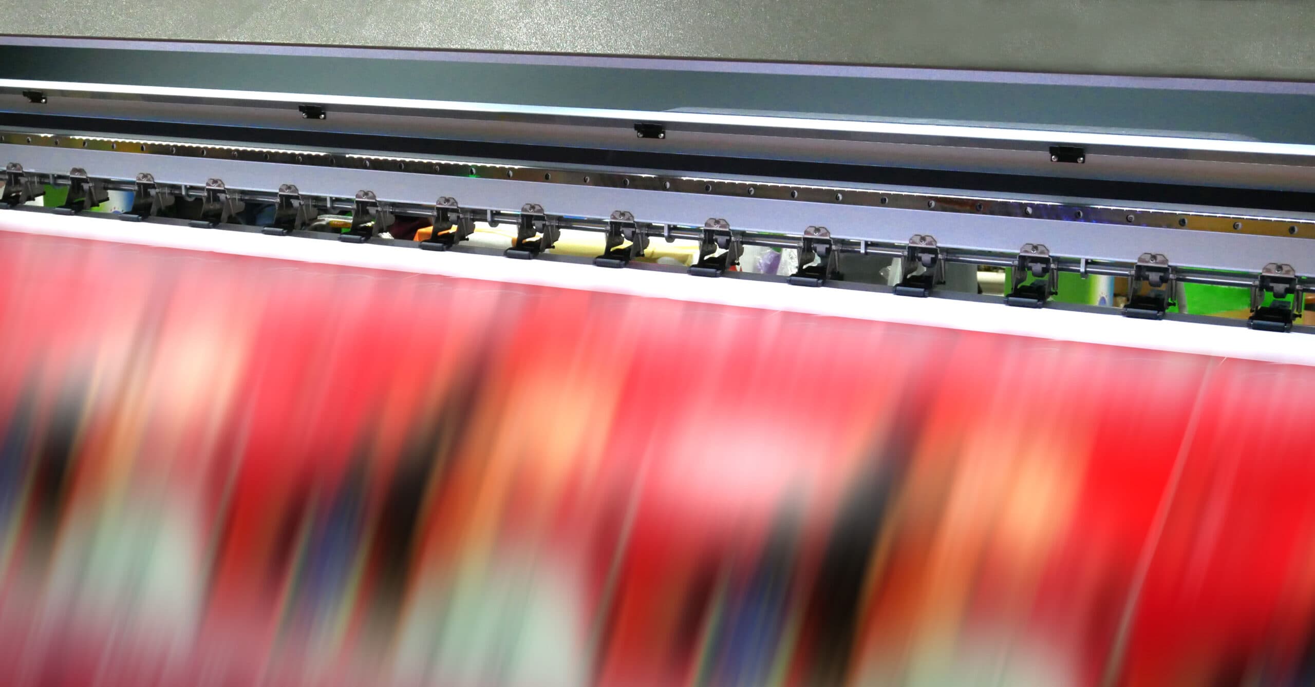 Embracing the Latest Trends in Wide Format Printing: Features and Benefits for Businesses of All Sizes